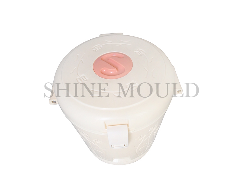 Cream Food Keeper mould